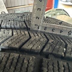 ブリヂストンVRX 215/60/16  
の画像