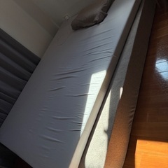 マットレス　ダブル　4ヶ月前に新品購入の画像