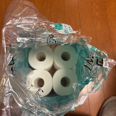 【0円・無料】トイレットペーパー 4ロール（引っ越しのため） の画像