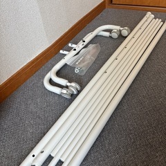 ハンガーラックの画像