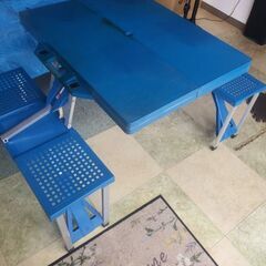 (現在取引中)　折り畳みキャンプテーブルの画像