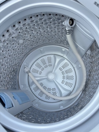 極美品 Hisense ハイセンス 7kg 全自動洗濯機 HW-K70J 2025年製 スリムサイズ