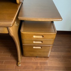 コイズミ　学習机の画像