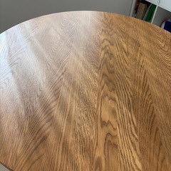 ダイニングテーブルの画像