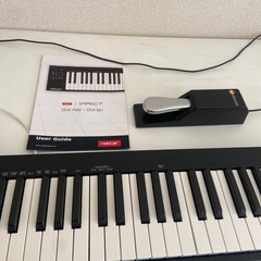 MIDIキーボード+ペダルの画像