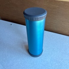 缶ペットボトルが入るステンレスポットの画像