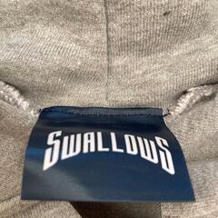 SWALLOWS クルー　パーカー　Lサイズの画像