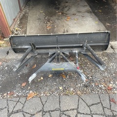 除雪機　　　軽トラ用スーノープラウの画像