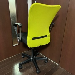 デスクチェアの画像