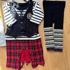 ベビー服60.70まとめ売りと靴下の画像