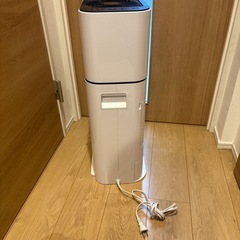 アイリスオーヤマ　衣類乾燥除湿機
の画像