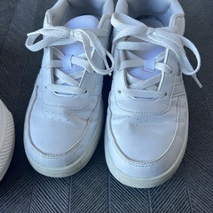 レディースシューズ23.5の画像