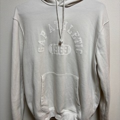 GAP パーカー　ブラック、ホワイト2着セットでの画像