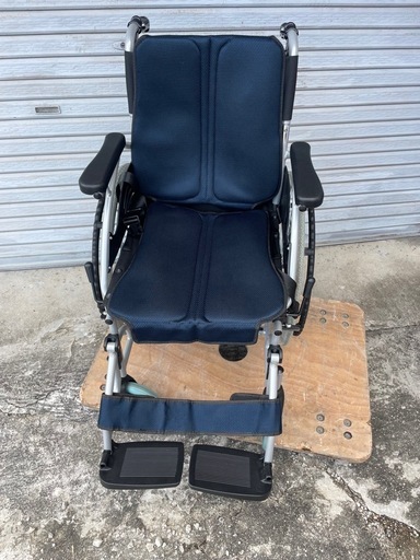 自走式折りたたみ車椅子　ケアテック　美品