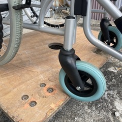 自走式折りたたみ車椅子　ケアテック　美品の画像