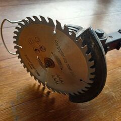 草刈り機　充電式　の画像