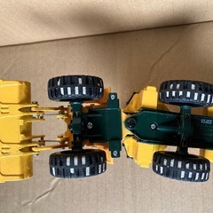 ブルドーザー　おもちゃ
　カワサキ　砂汚れありの画像