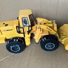 ブルドーザー　おもちゃ
　カワサキ　砂汚れありの画像