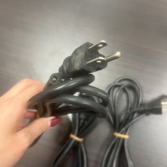 パソコンケーブル コンセント頭3本