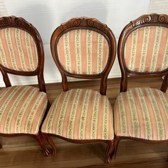 【ダイニングテーブル＋椅子3脚セット】※傷ありの画像