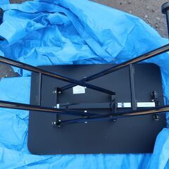 【引き取り限定】中古家具　昇降式フリーテーブル（完成品）  パソコン机、センターテーブル、ローテーブル、作業台、机、伸縮可能　※天板にキズあり※の画像