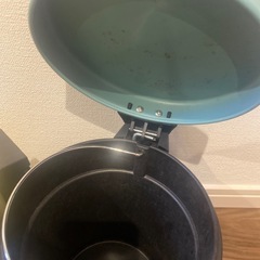 ゴミ箱の画像