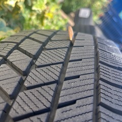 スタッドレスタイヤ　175/65/15の画像