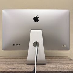 Apple Thunderbolt Display 27インチ MagSafe 2 コンバーター付きの画像