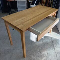セール開催中！表示価格からさらに15～50％OFF！（サルベージ品を除く）無印良品　無垢材デスク　天然オーク材の画像