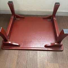 折りたたみテーブルの画像