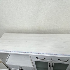 引き取り決まりました。 食器棚売ります！！の画像