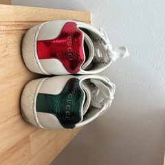 GUCCI スニーカーの画像