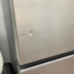 90分の無料軽トラック貸出サービス！【HITACHI】3ドア冷蔵庫（R-V32KV）のご紹介です!の画像