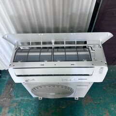 K07028 中古エアコン ハイセンス 2023年製 主に6畳用 冷房能力 2.2KW / 暖房能力2.2KWの画像