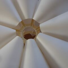 イケヤ製ランプシェードの画像