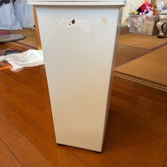 ゴミ箱　　45l入りますの画像