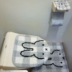 家庭用ウォシュレット＋可愛いミッフィーカバーセット　東芝 温水洗浄便座 クリーンウォッシュ ステンレスノズル オート脱臭 SCS-T161 パステルアイボリーの画像