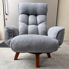 【中古品】12月19日までに、取りに来れる方限定。使用感あり、少々汚れ有り、グレー色の画像