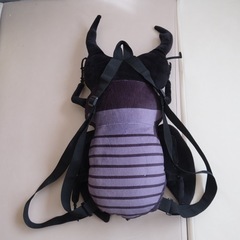 クワガタ？　昆虫リュック　黒の画像