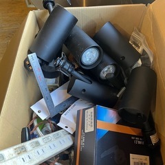 スポットライト昼白色の画像