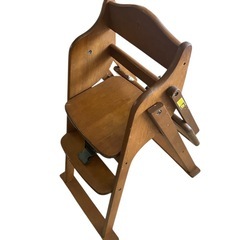 12/20まで掲載　
差し上げます　キッズダイニングチェアの画像