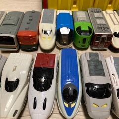 電車　オモチャの画像