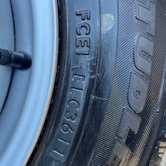 中古４本145/80R13 スタッドレスタイヤの画像