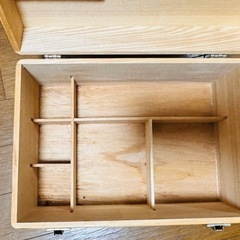 昔ながらの木製 昭和レトロ救急箱〈緑十字〉の画像