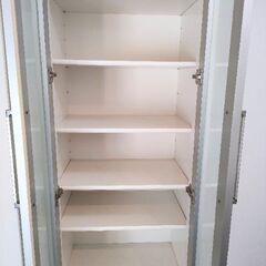 収納力抜群！食器棚ホワイト◇ 綺麗な状態だが傷ありの画像