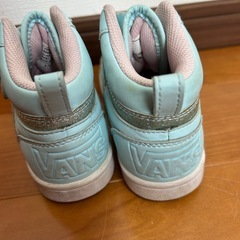 キッズ　17cm VANS スニーカー　の画像