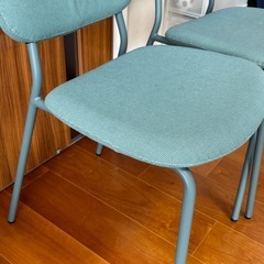 IKEA　ダイニングチェア　ヴィーハルスの画像