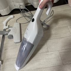 掃除機(コードあり、ハンディ兼用)の画像