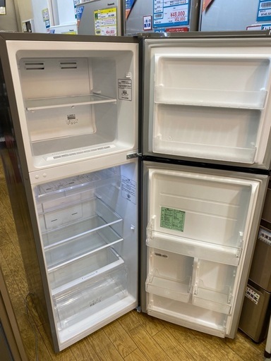 2/16値下げしました！⭐️スタイリッシュ⭐️2020年製 Hisense 227L 2ドア冷蔵庫 HR-B2302　シルバー ハイセ