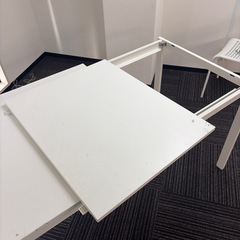 オフィス テーブルの画像